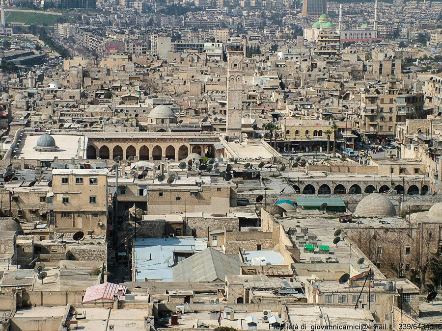 Aleppo-veduta della citta con la grande moschea