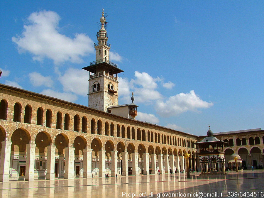 Damasco--interno della moschea degli Omayyadi