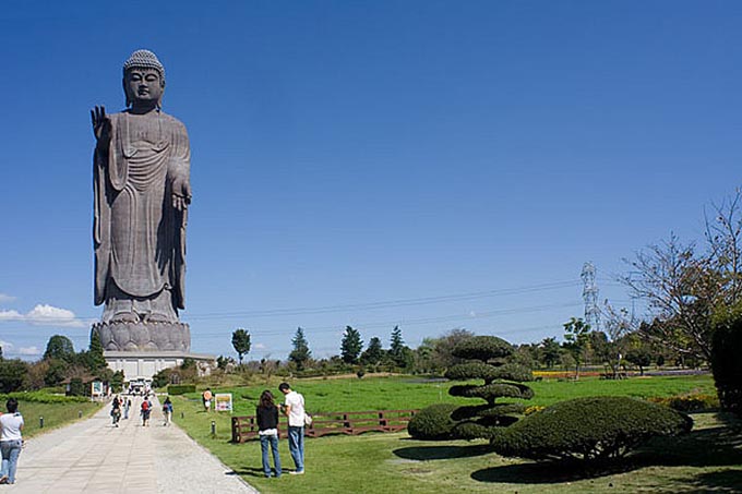 Ushiku Daibutsu